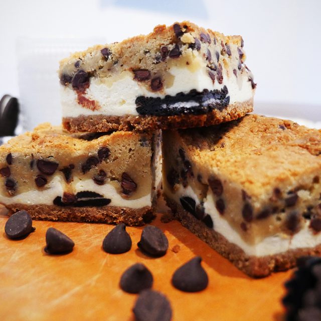Recipe: Cookie Dough Oreo Cheesecake Bar